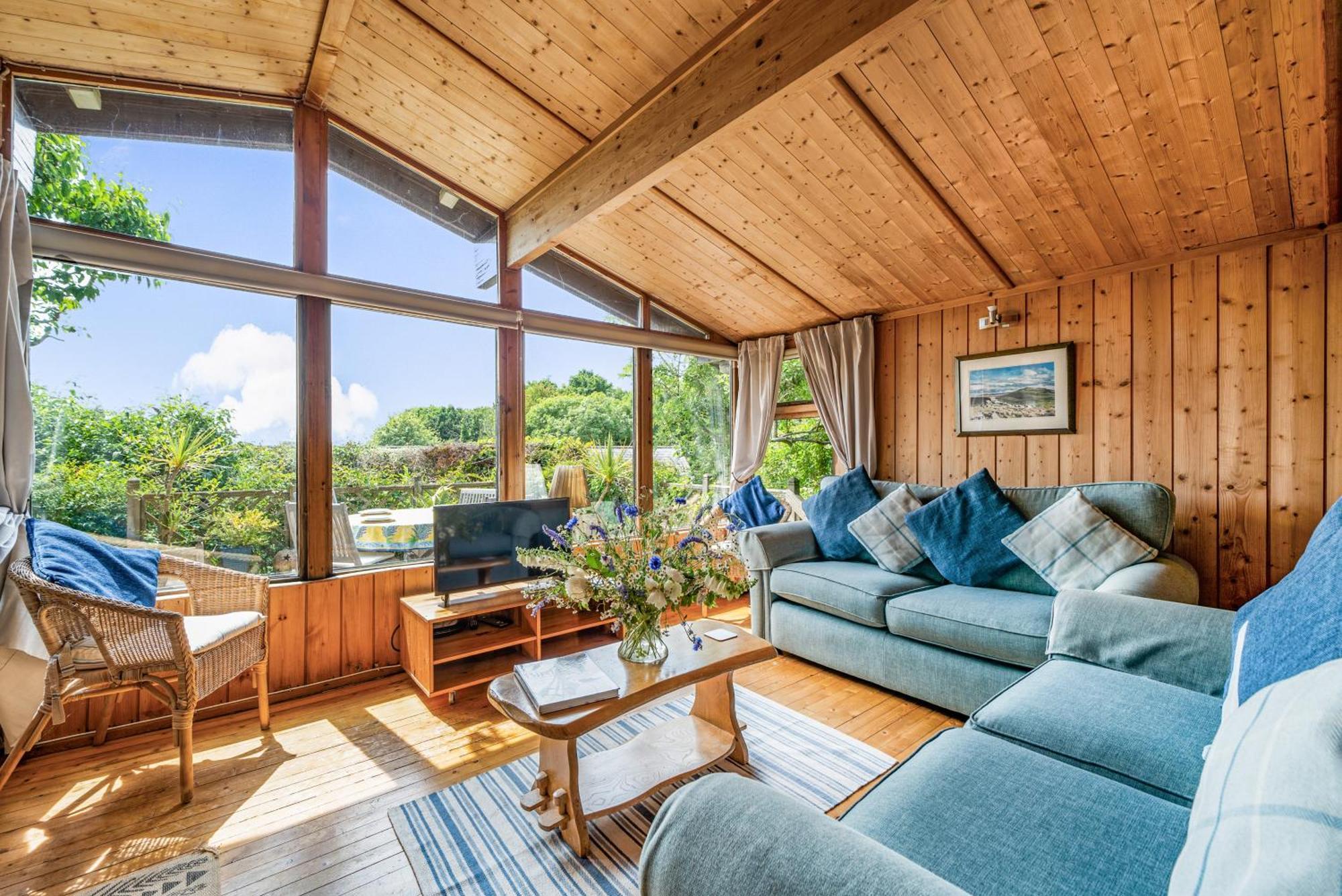Scandinavian Style Lodge In Rock Wadebridge Εξωτερικό φωτογραφία